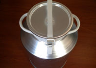 Sütü 50 litreye koymak ve taşımak için ideal konteynırlar, alüminyum alaşımları yapılmıştır
